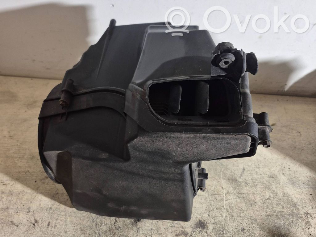 Ford Focus Ilmansuodattimen kotelo 