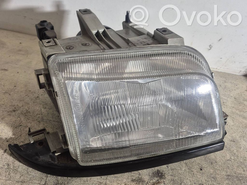 Renault Clio I Headlight/headlamp 