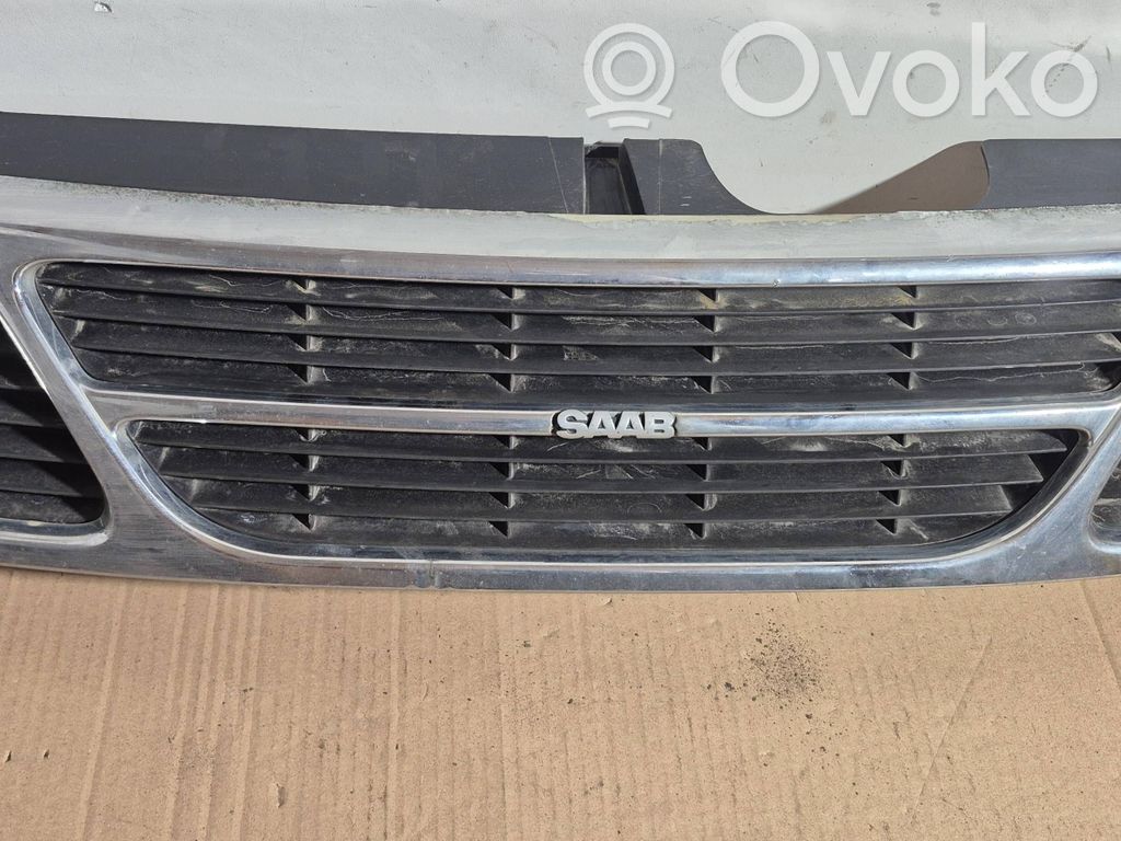 Saab 900 Etusäleikkö 
