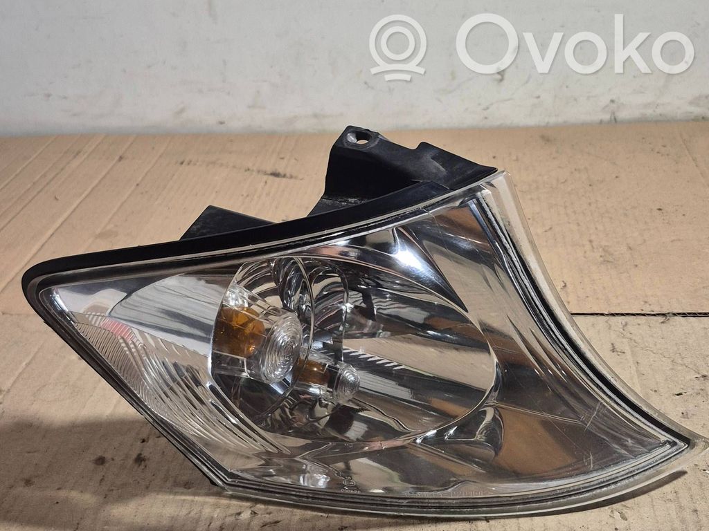 Mazda MPV Front indicator light 