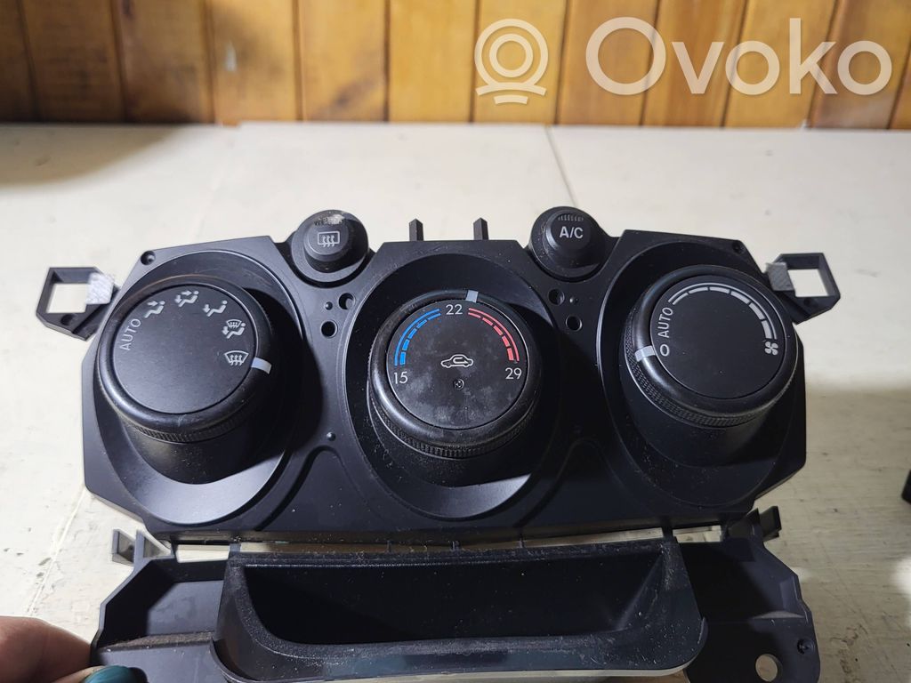 Mazda 2 Climate control unit 