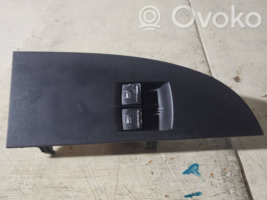 Seat Leon (1M) Electric window control switch 