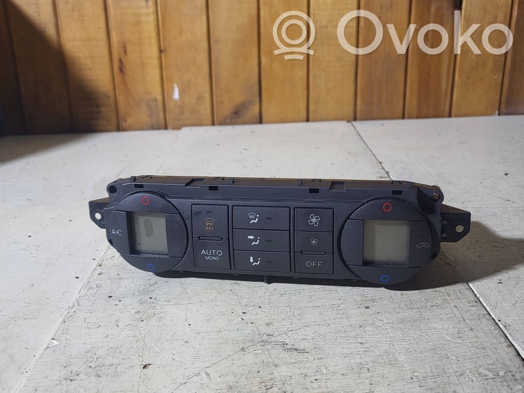 Ford C-MAX I Climate control unit 