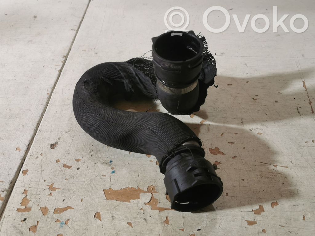 Audi A6 S6 C6 4F Engine coolant pipe/hose 