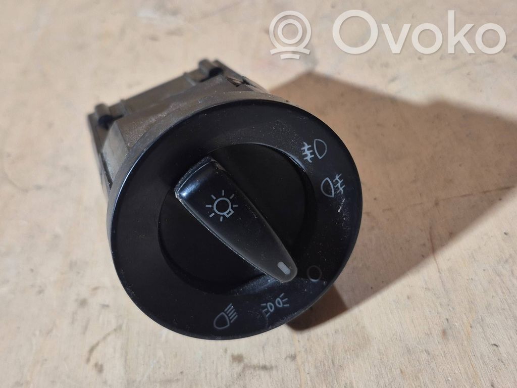 Interruptor de luz   1C0941531A