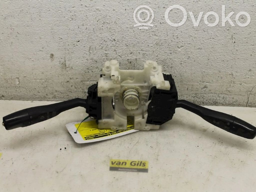 Mitsubishi Space Star Boutons / interrupteurs volant