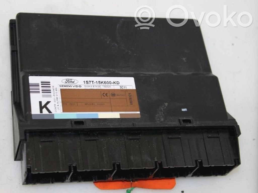 Ford Mondeo Mk III Oven keskuslukituksen ohjausyksikön moduuli