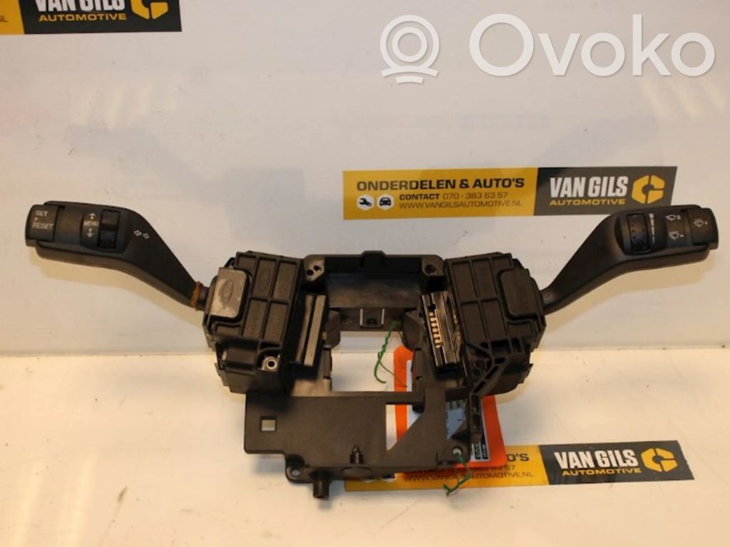 Ford C-MAX I Boutons / interrupteurs volant 