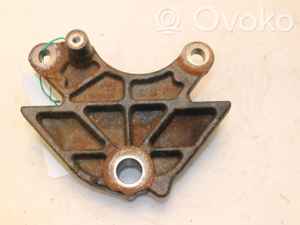 Fiat 500 Engine mount bracket 