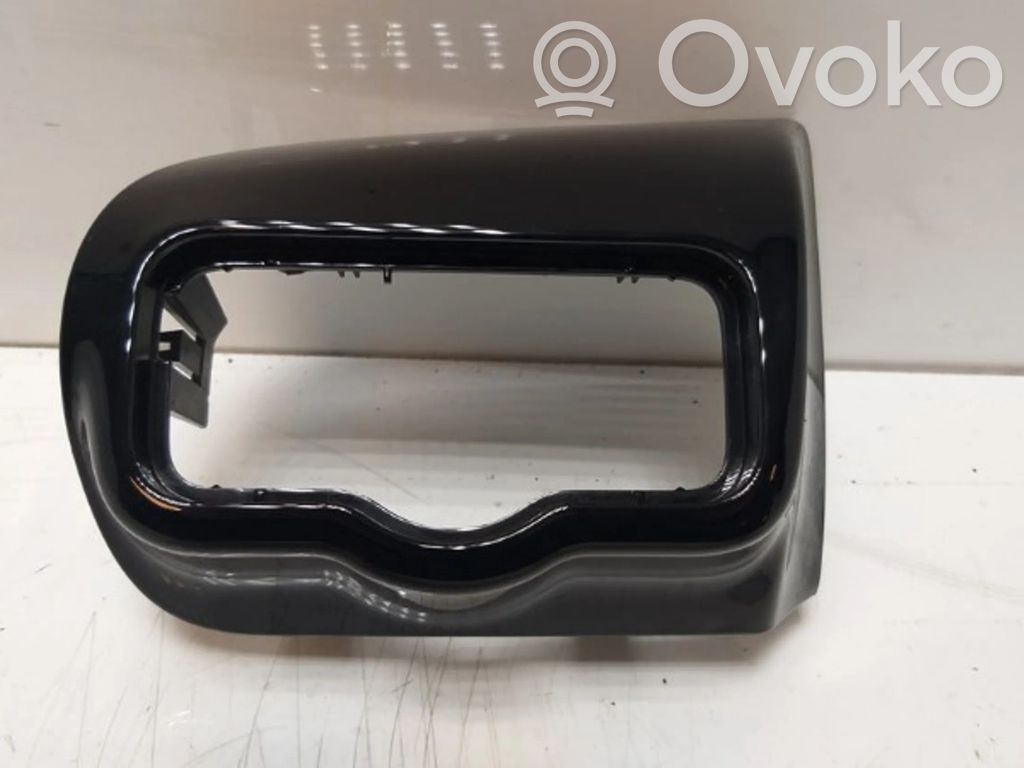 Mercedes-Benz A W177 Otras partes del panel de instrumentos 