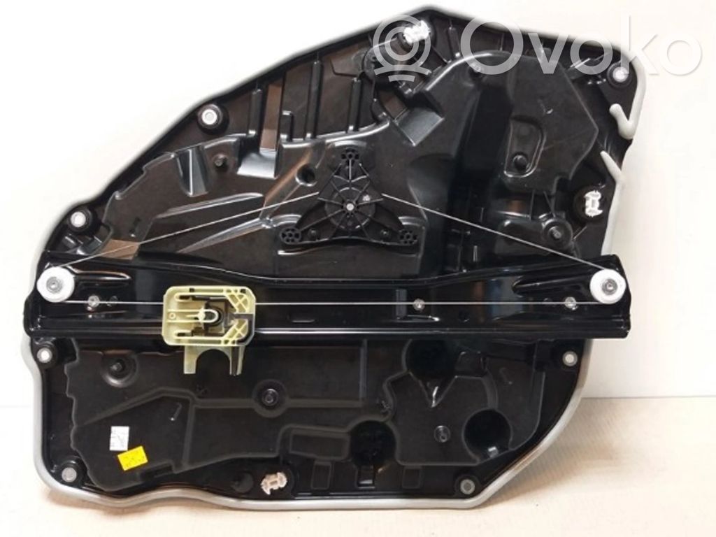 BMW X5M G05 F95 Ręczny podnośnik szyby drzwi tylnych 