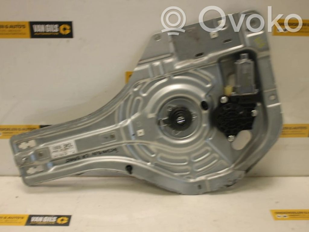 Regulador manual de la ventanilla trasera   834702E010WK,834702E010WK