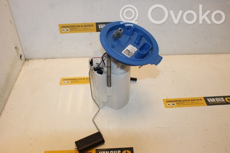 Volkswagen PASSAT B8 Pompa paliwa w zbiorniku 
