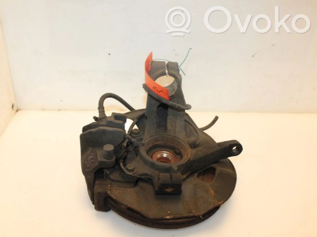 Front wheel hub spindle knuckle