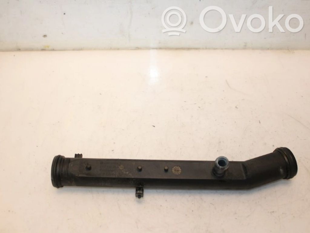 Volkswagen Golf VI Tubo flessibile del liquido di raffreddamento del motore 