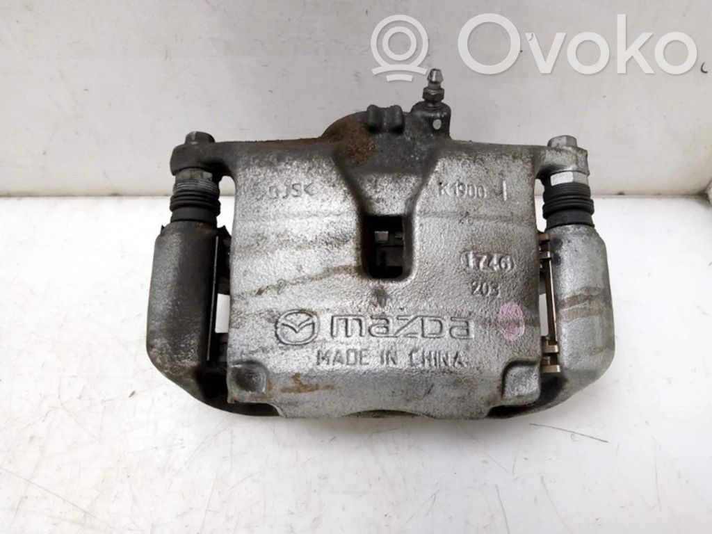 Front brake caliper