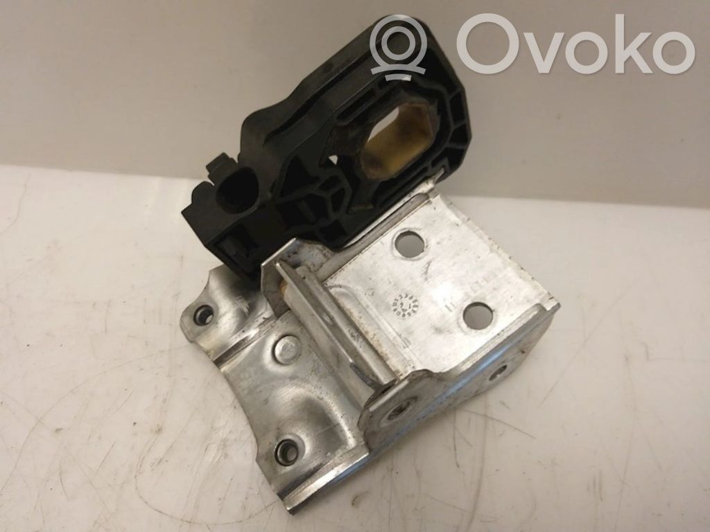 BMW 5 F10 F11 Belka zderzaka przedniego