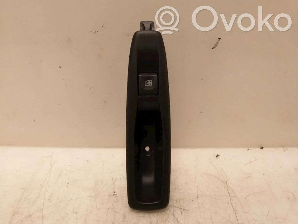 Electric window control switch   829614619,829614619