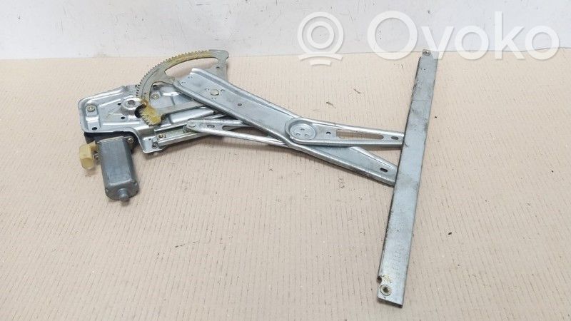 Toyota Yaris Etuoven manuaalinen ikkunan nostin