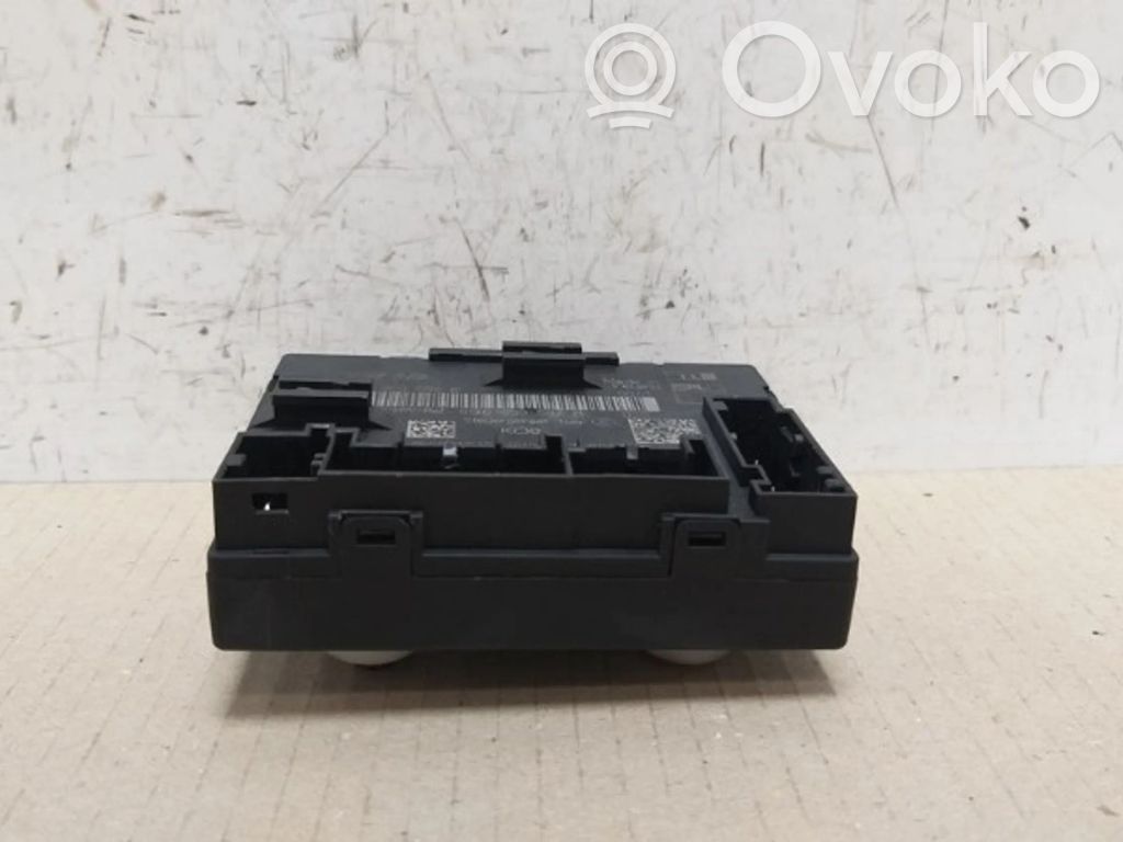 Volkswagen Golf VII Centralina/modulo chiusura centralizzata portiere 