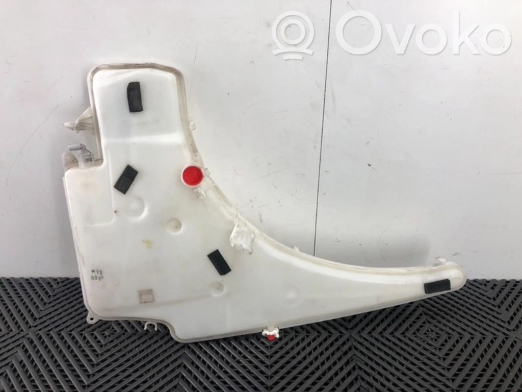 BMW 1 E81 E87 Logu šķidruma tvertne 