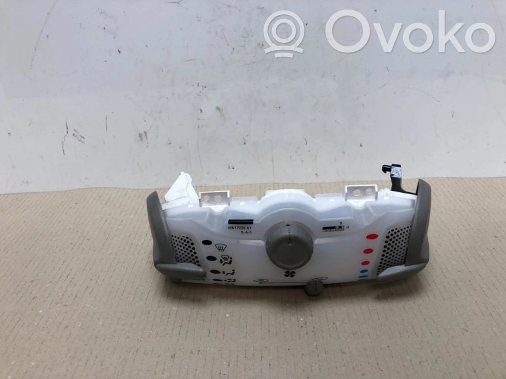 Toyota Aygo AB10 Unitate control climatizare 