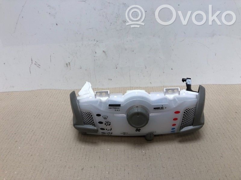 Toyota Aygo AB10 Climate control unit 