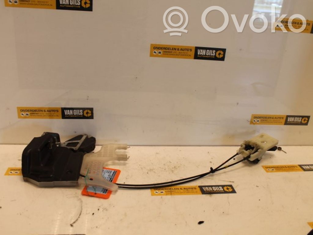 Línea de cable de puerta trasera
