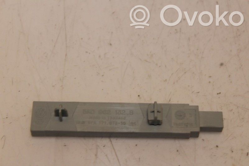 Volkswagen Golf VI Antena de radio