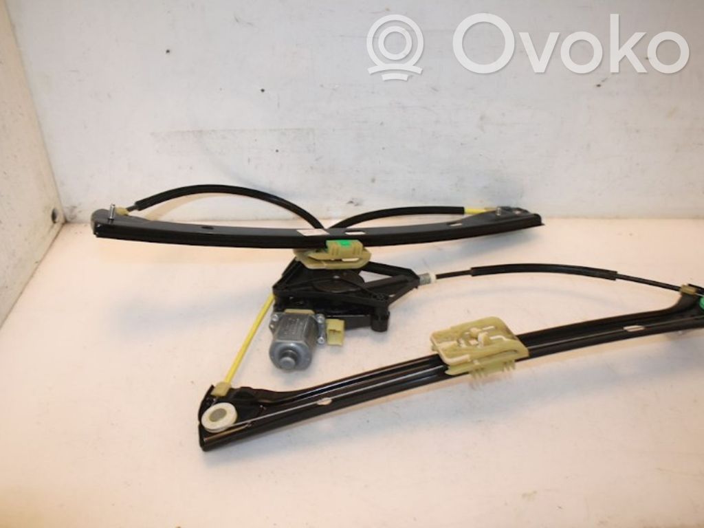 Volkswagen Golf Sportsvan Alzacristalli manuale della portiera anteriore