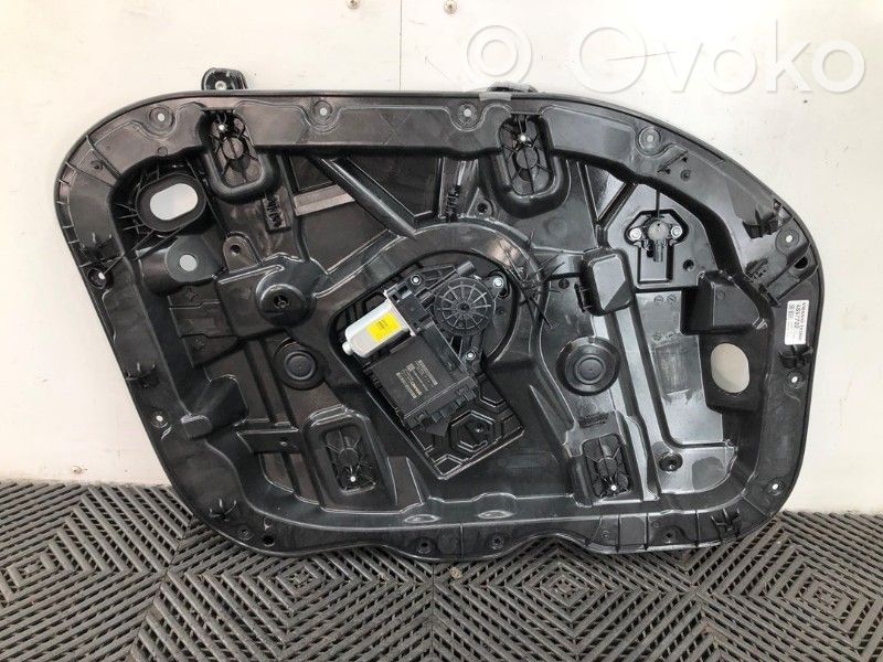Volvo XC40 Regulador manual de la ventanilla delantera 