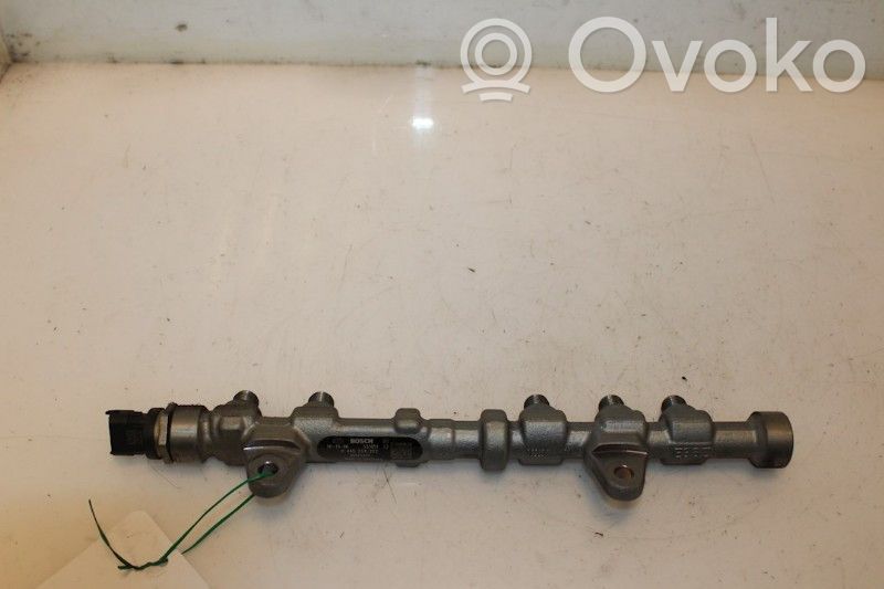 Opel Corsa D Kraftstoffverteiler Einspritzleiste Verteilerrohr 