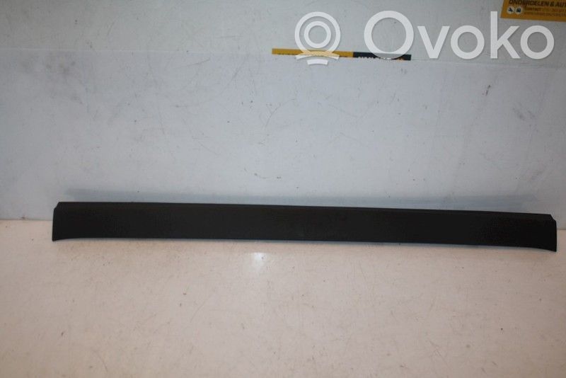 Volkswagen Cross Touran II Rivestimento montante (C)