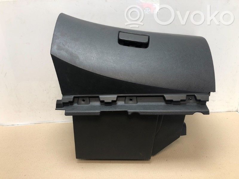 Peugeot 207 Glove box 