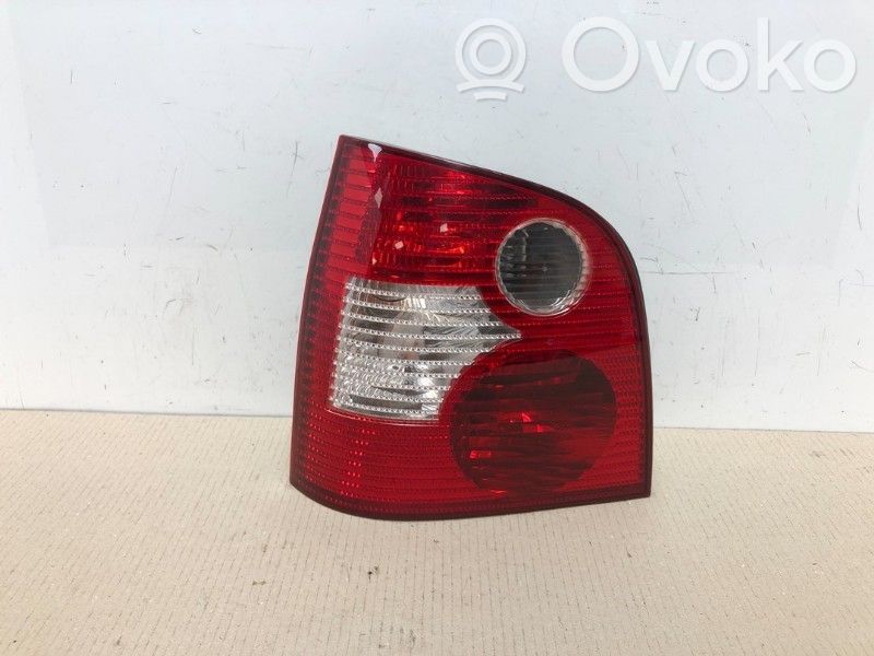 Volkswagen Polo Lampă spate în caroserie 