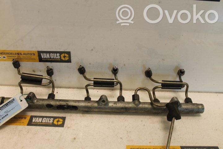Opel Omega B2 Linea principale tubo carburante 