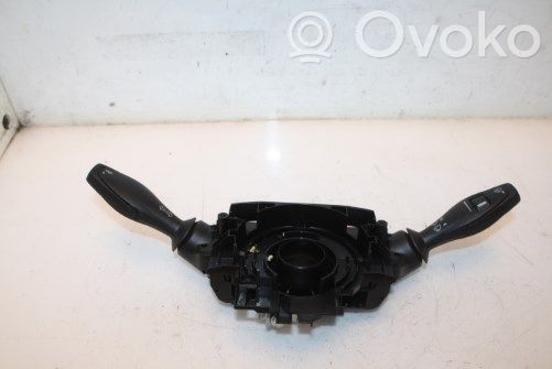 Ford Fiesta Boutons / interrupteurs volant