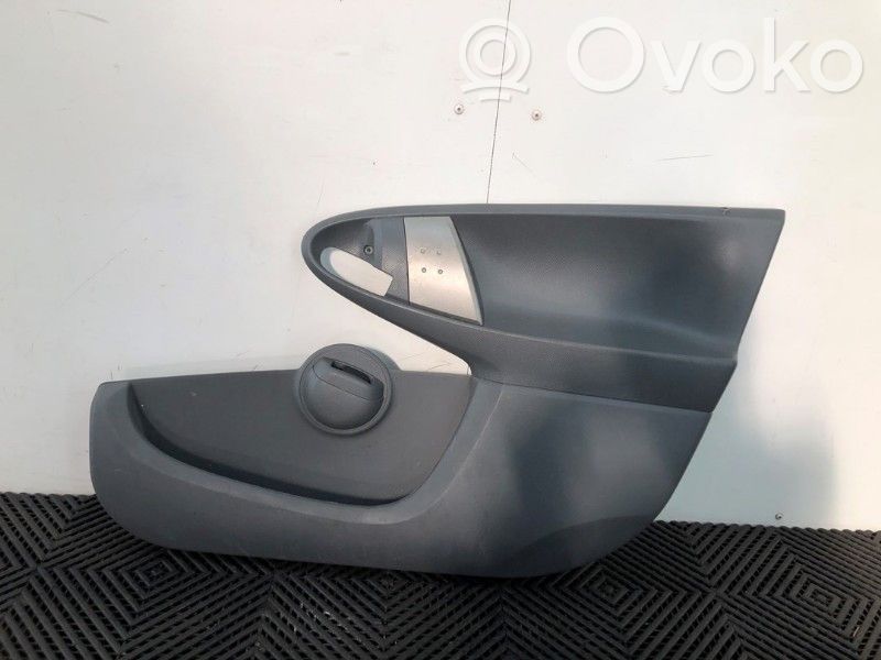Toyota Aygo AB10 Verkleidung Tür vorne 