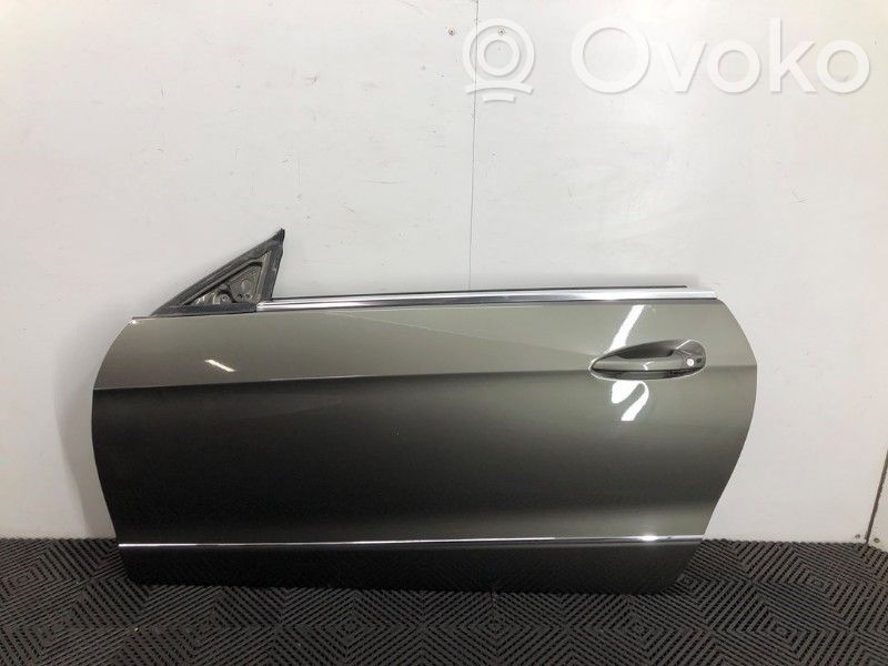 Puerta delantera   A2077200105,A2077200105