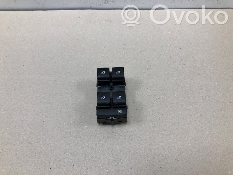 Opel Astra K Sähkötoimisen ikkunan ohjauskytkin 