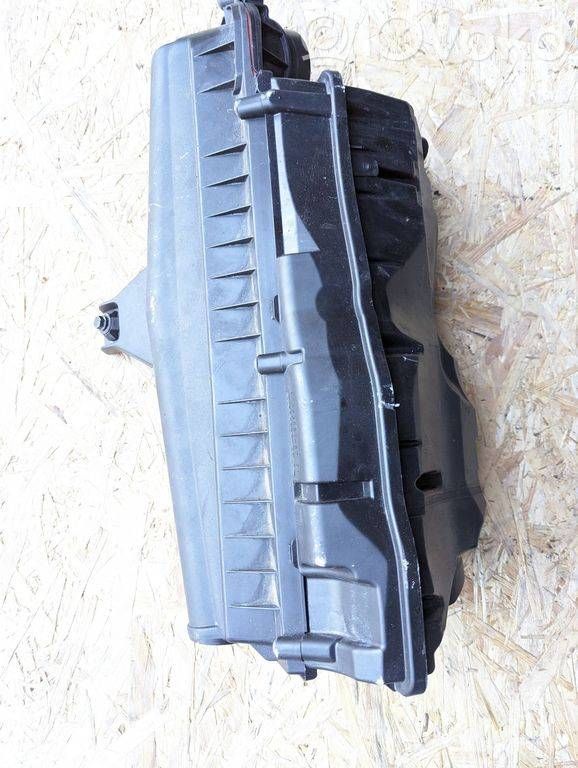 Peugeot 3008 I Air filter box 