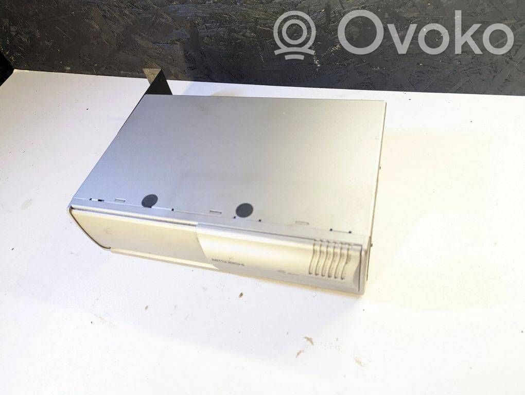 Mitsubishi Pajero CD/DVD-vaihdin 