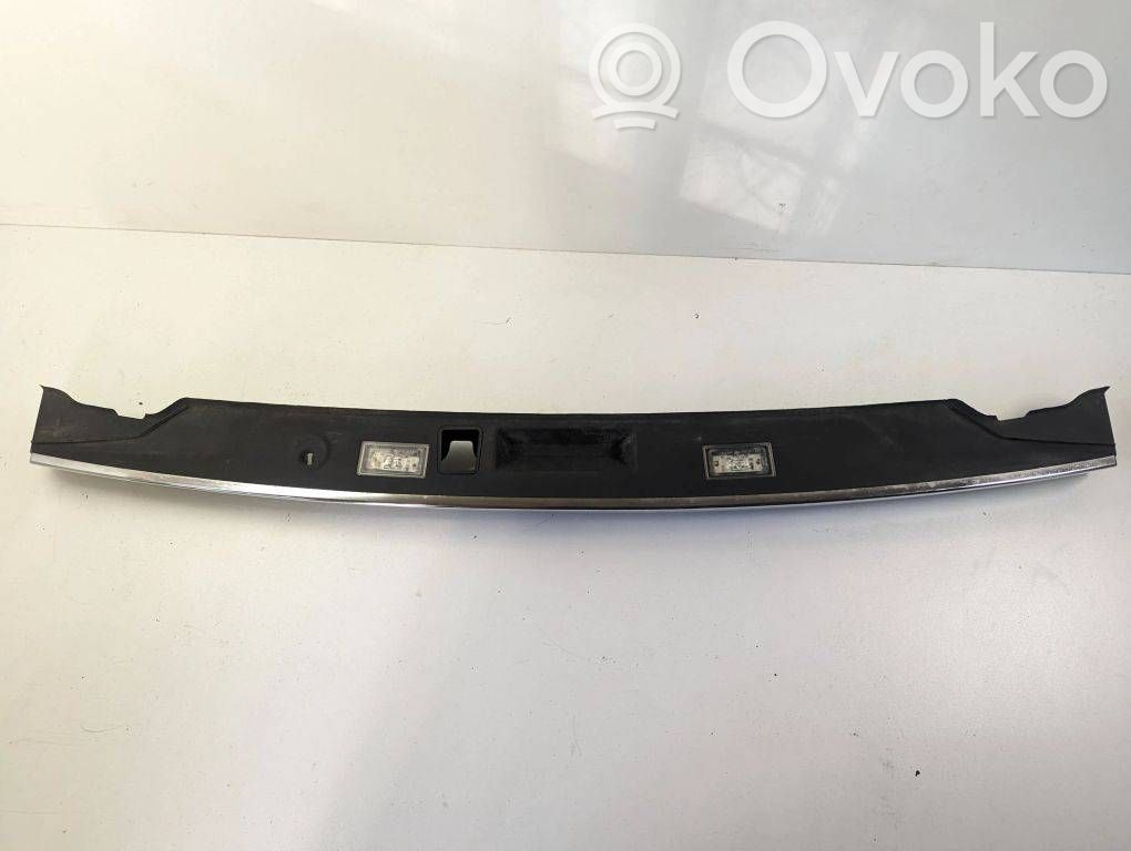 BMW 7 F01 F02 F03 F04 Listwa oświetlenie tylnej tablicy rejestracyjnej 