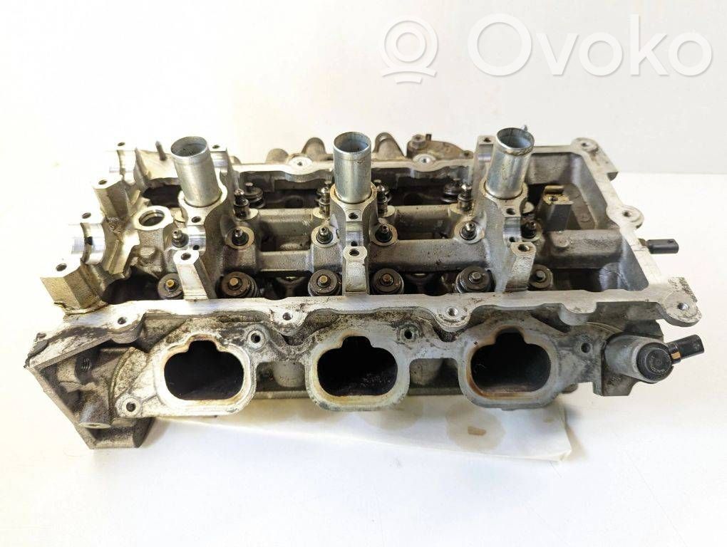 Chrysler Pacifica Engine head 
