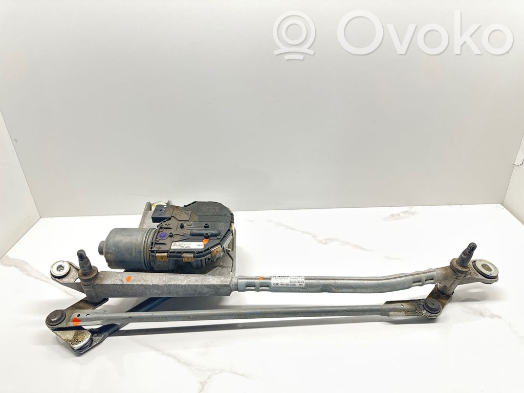 Audi Q7 4M Front wiper linkage and motor 