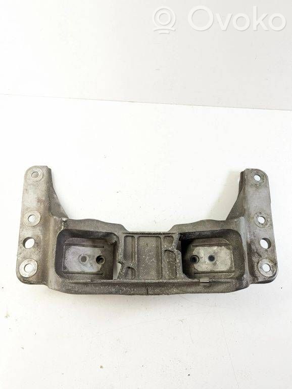 BMW 5 E60 E61 Gearbox mounting bracket 
