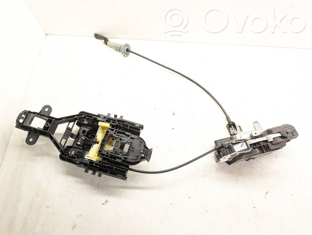 Volvo XC90 Front door lock 