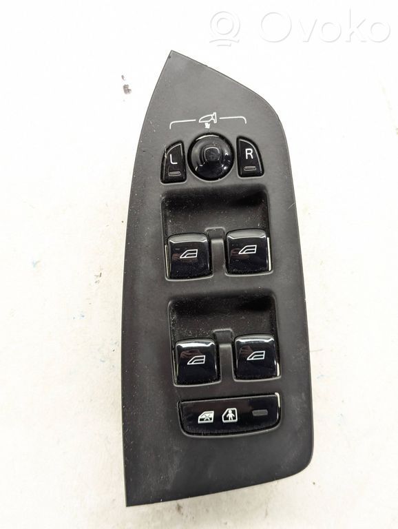 Volvo XC90 Electric window control switch 