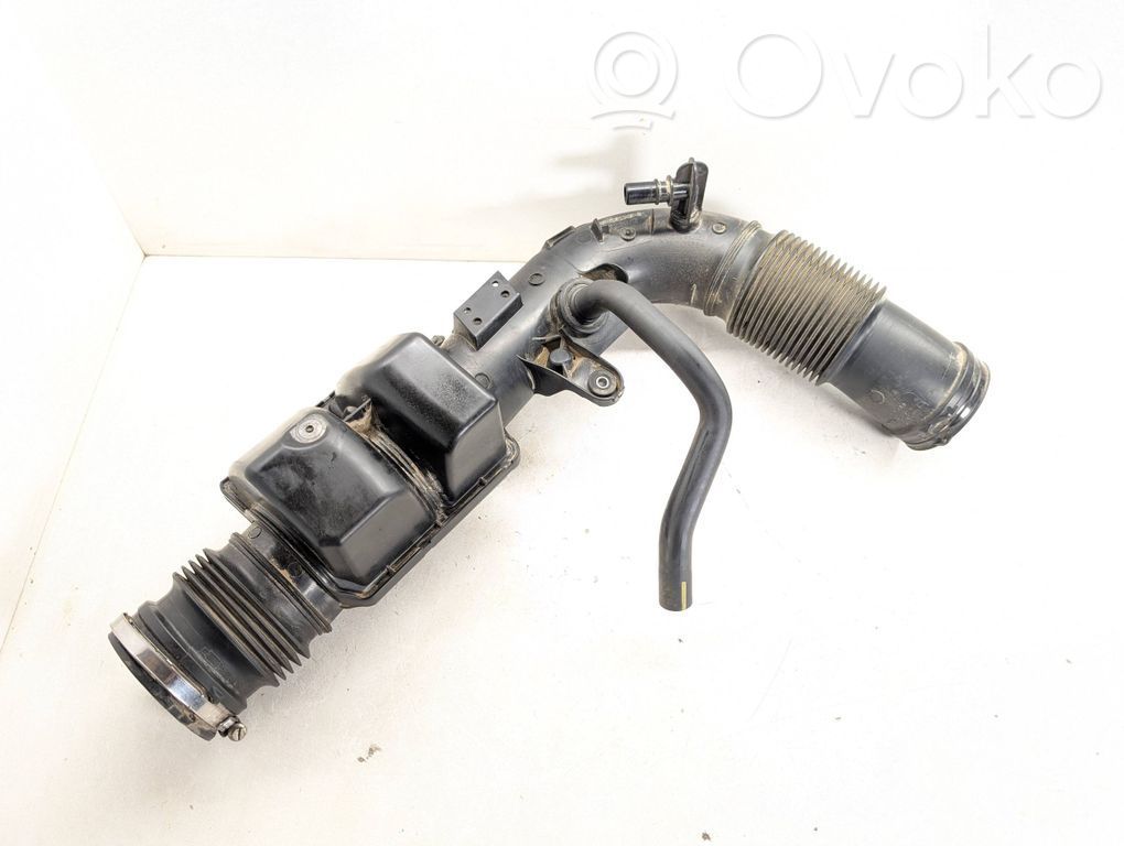 Volvo V60 Turboahtimen ilmanoton letku 