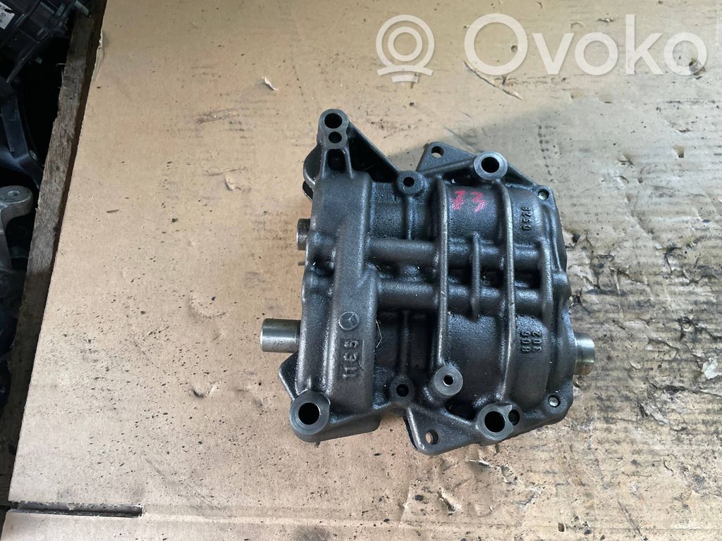 Oil pump   1433547